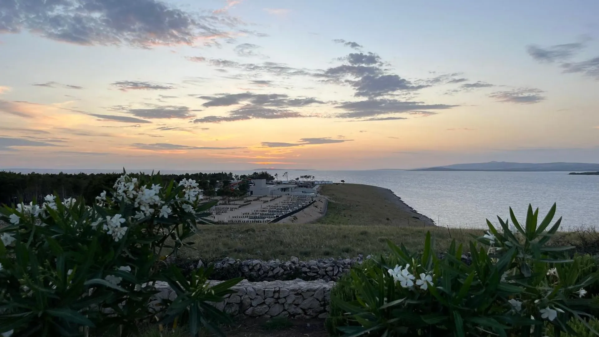 Sea Around Apartment Povljana